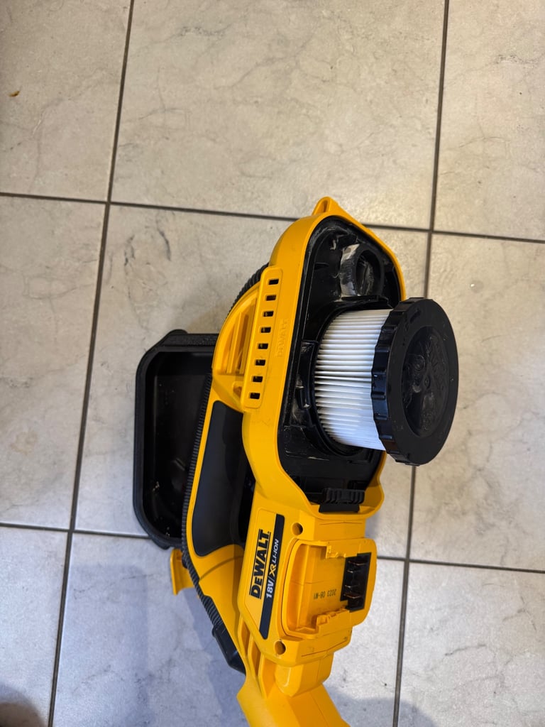 Dewalt hoover 18v DCV517