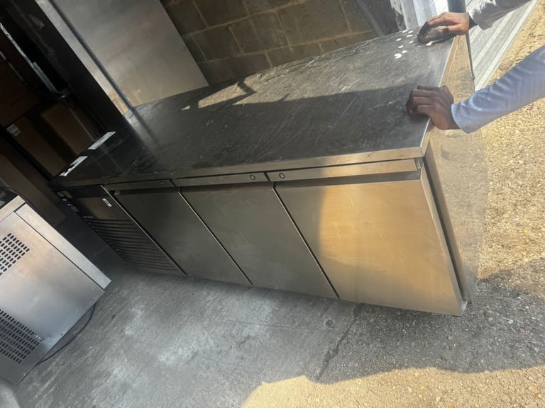 Commercial bench fridge counter fridge pizza fridge cafe shop restaurant 