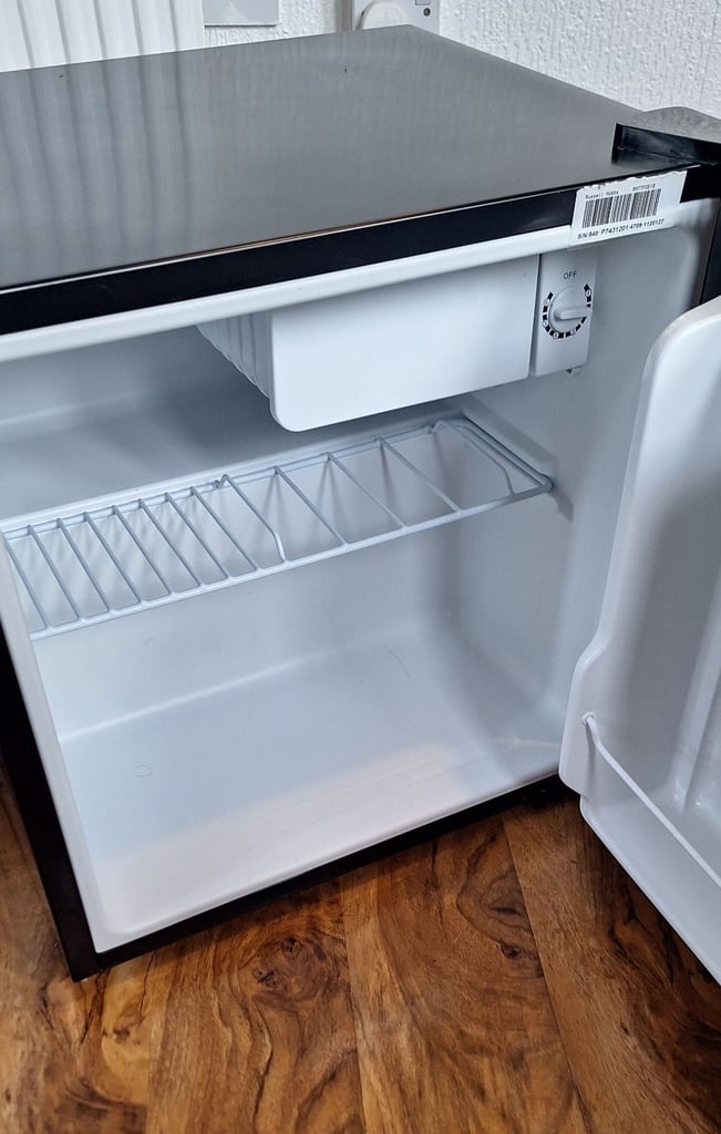 image for Like new condition a little use, table top fridge with small freezer 