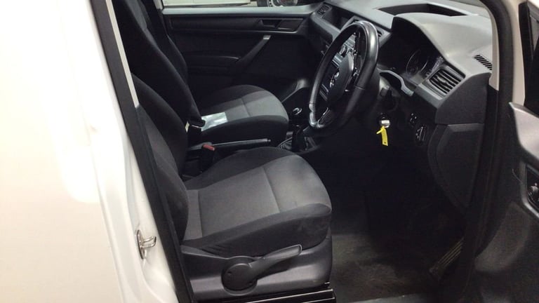 2020 70 VOLKSWAGEN CADDY 2.0 TDI C20 HIGHLINE PANEL VAN 5DR DIESEL MANUAL SWB EU