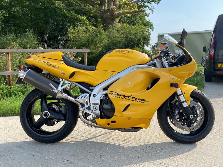 TRIUMPH T595 DAYTONA, 1997, 14,797 MILES, LOVELY CONDITION ++ RESERVED ++