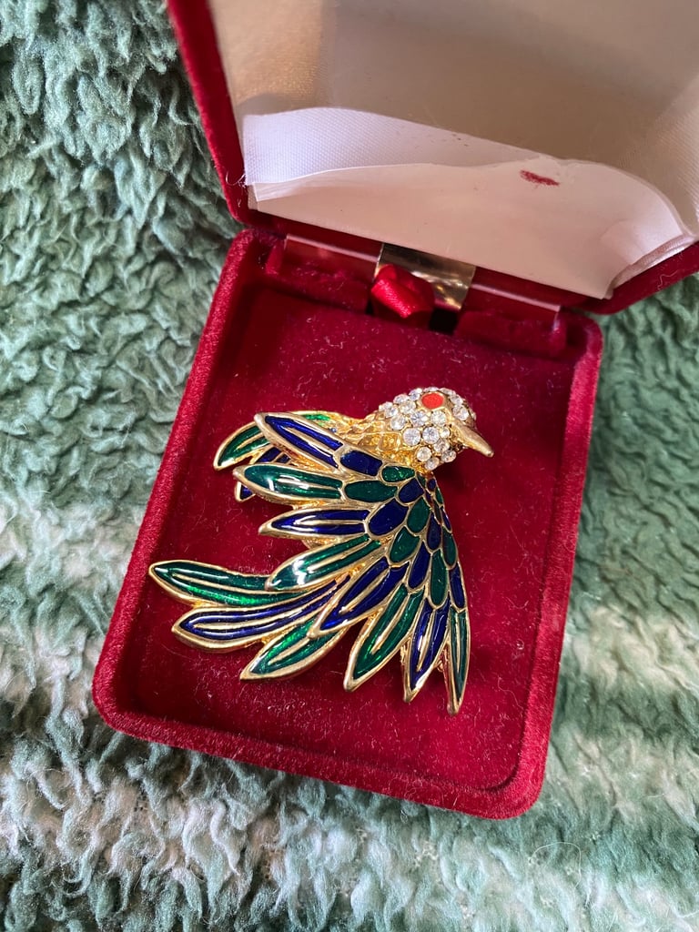 image for Vintage Hummingbird Enamel Rhinestone Diamanté Brooch Pin Gold Plated Green