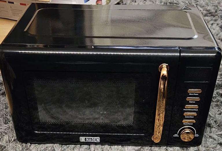 Haden Black & Copper Microwave
