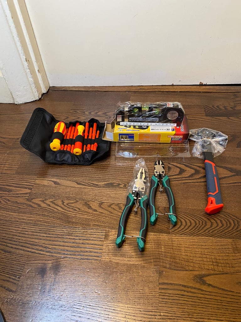 Brand New Tool Set – Pliers, Screwdrivers, Hammer & Level”