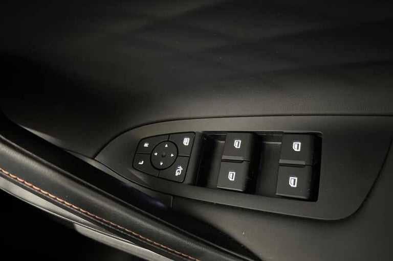 2025 MG MG HS 1.5 T-GDI Trophy 5dr DCT ESTATE PETROL Automatic