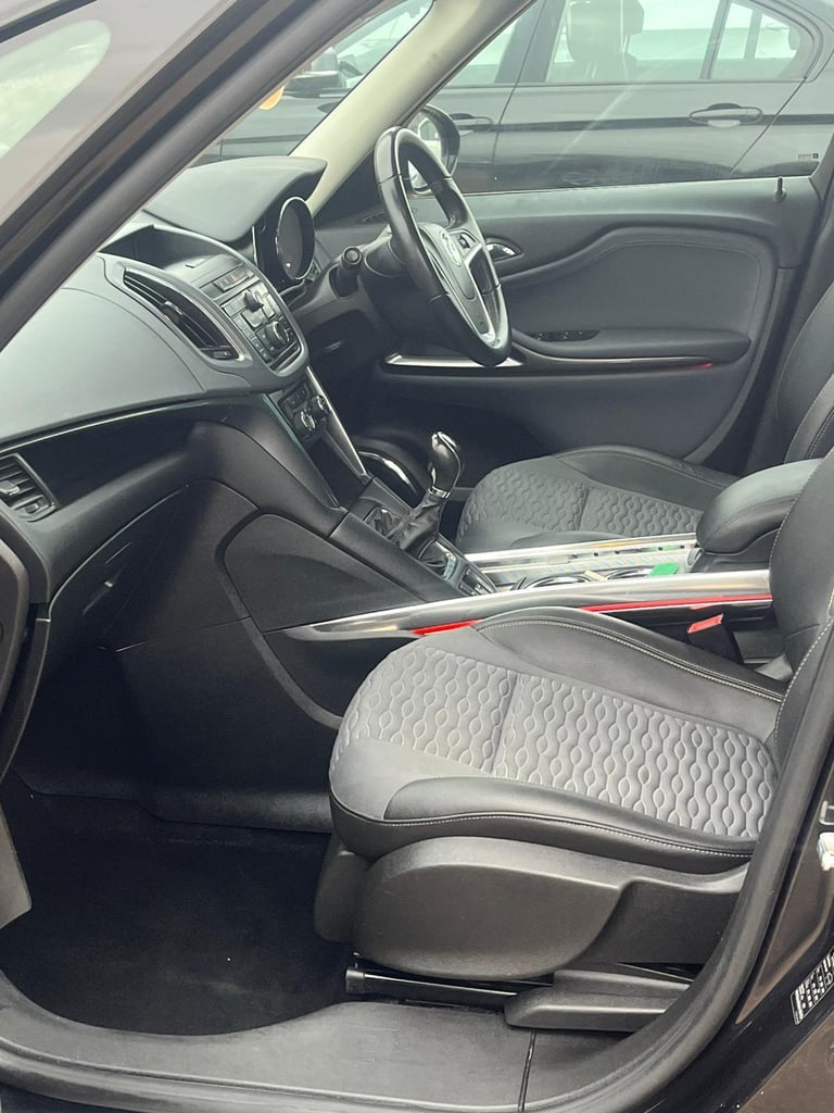 2013 Vauxhall Zafira Tourer 1.4T 16V SE Euro 5 5dr MPV Petrol Manual