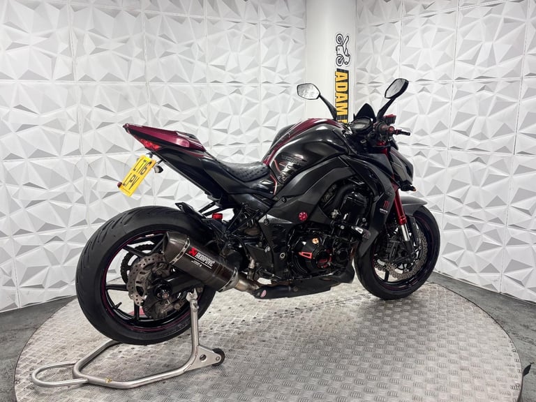 2016 Kawasaki ZR1000 | *WARRANTY PROVIDED*