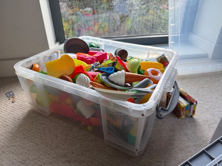 Kids toys kitchen with kitchen toy accessories 