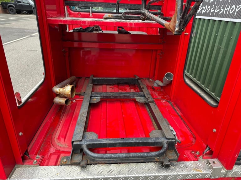 Subaru Sambar Dias Wagon 4WD Micro Fire Engine 1993 Model Paddock Yard Vehicle 