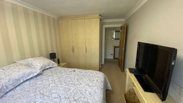 A two bedroom furnished first floor flat with balcony Mosslea Park, Elmsley Road, Mossley Hill L18