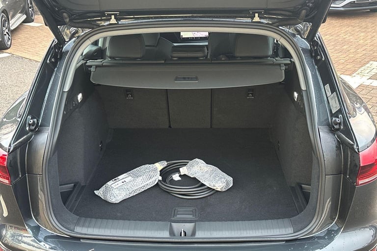 2024 Audi Q6 e-tron 100kWh Sport SUV 5dr Electric Auto quattro (388 ps) ESTATE Electric Automatic