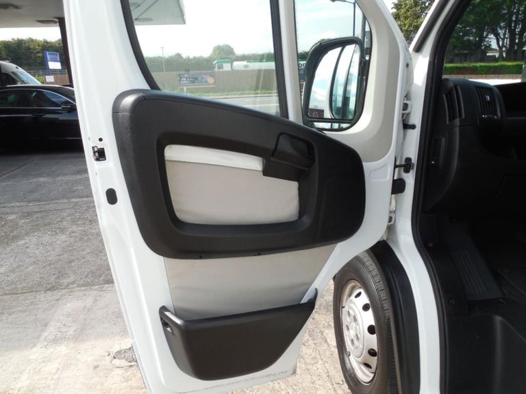  Citroen Relay 2.0 BlueHDi H3 Van 130ps Enterprise Diesel