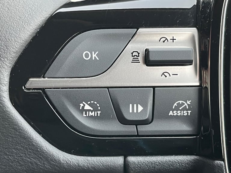 2024 Peugeot 308 SW 1.2 PureTech Allure Estate 5dr Petrol EAT Euro 6 (s/s) (130 ps) ESTATE Petrol...