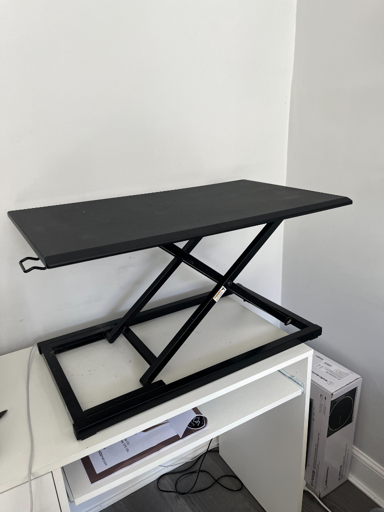 Desk raiser - sit/stand desk