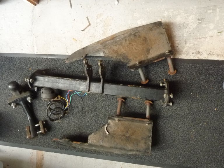 X type 2005 towbar