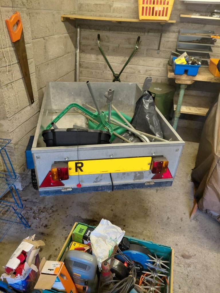Car trailer