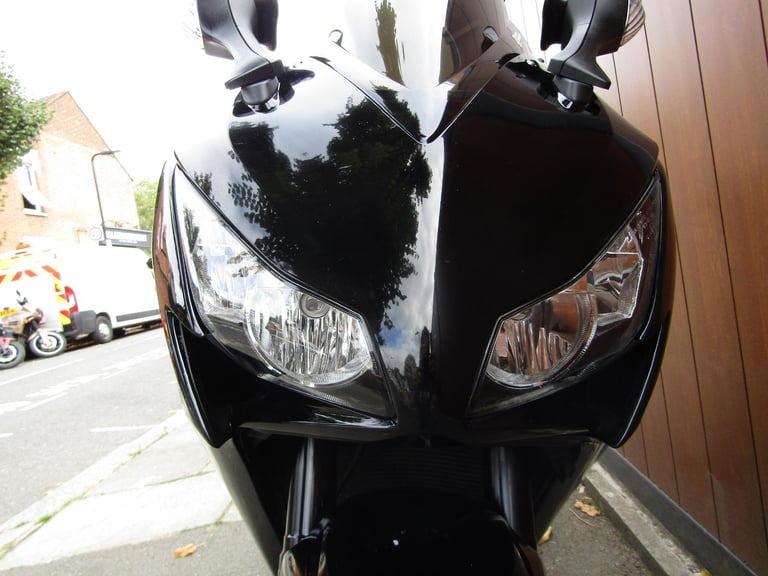 HONDA CBR 1000 RR *2017 * MODEL * AMAZING CONDITION * 9300 MILES *