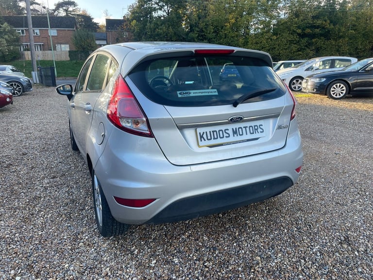 2014 Ford Fiesta 1.5 TDCi Zetec Hatchback 5dr Diesel Manual Euro 5 (75 ps)