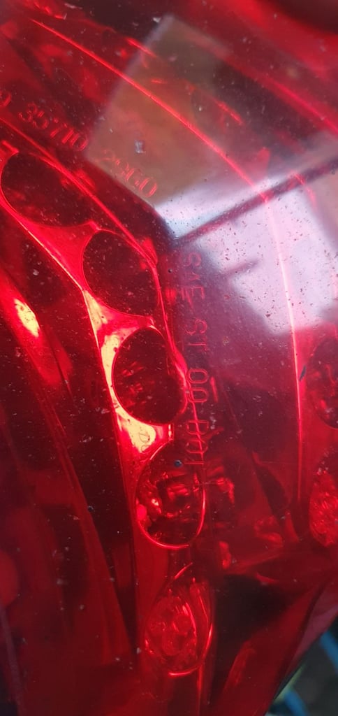 K4 GSX-R600/750 Rear Light OEM