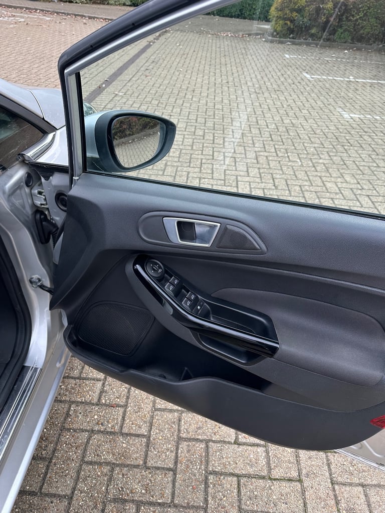 Ford, FIESTA, Hatchback, 2016, Manual, 998 (cc), 5 doors