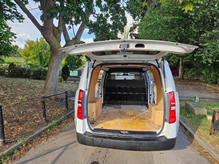 2019 Hyundai Iload 2.5 CRDi 116ps SE Van [6] Euro 6  PANEL VAN Diesel Manual