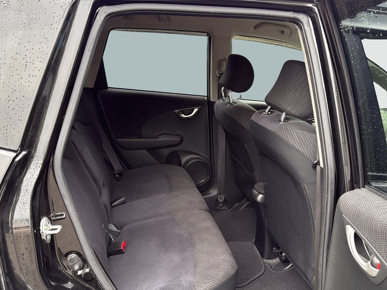 2012 Honda Fit AUTO   Hybrid