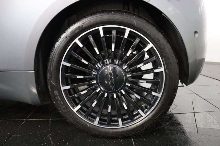 2022 Fiat 500e C 42kWh La Prima Convertible 2dr Auto (FULL LEATHER, APPLE CAR PLAY) Convertible E...