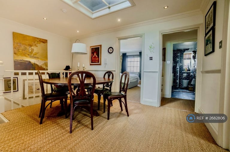 3 bedroom flat in Brunswick Terrace, Hove, BN3 (3 bed) (#2682806)