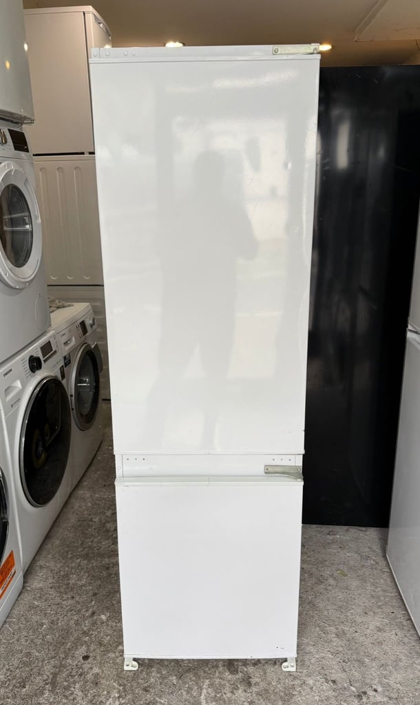 image for Montpellier Integrated Fridge Freezer With Free Delivery N Warranty