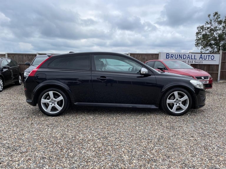 VOLVO C30 2.0 D3 R-Design Sports Coupe Geartronic Euro 5 3dr 2012