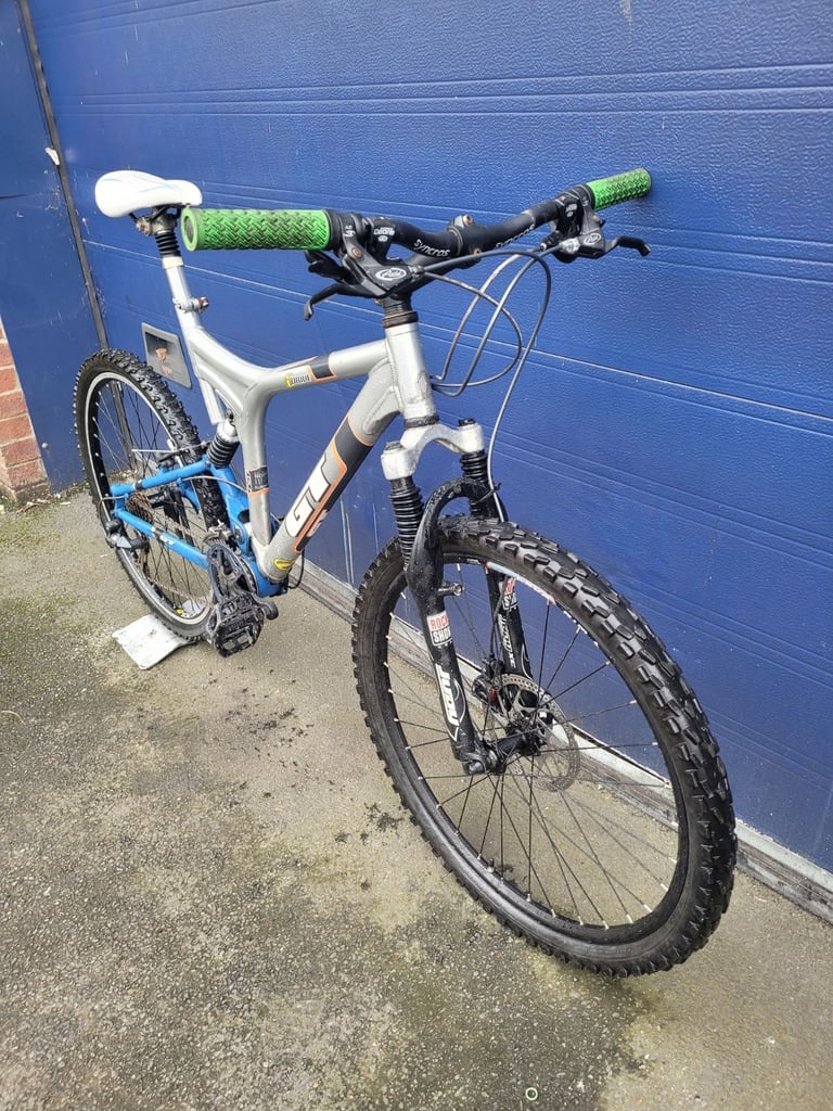 Gents mountain bike GT I-DRIVE Wheels 26" Frame 20" BIG BIKE!