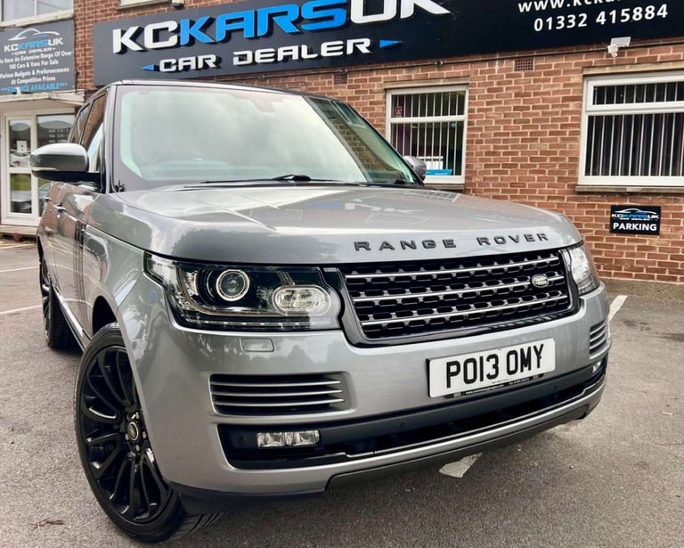 2013 Land Rover Range Rover 4.4 Range Rover Vogue SDV8 Auto 4WD 5dr - Electric Towbar - Parking C...