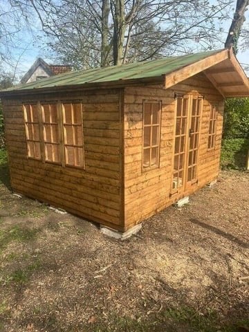 GARDEN SUMMERHOUSE HEAVY DUTY ERECTED FOR FREE