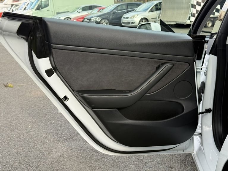 2021 Tesla Model 3 Standard Plus 4dr Auto SALOON ELECTRIC Automatic