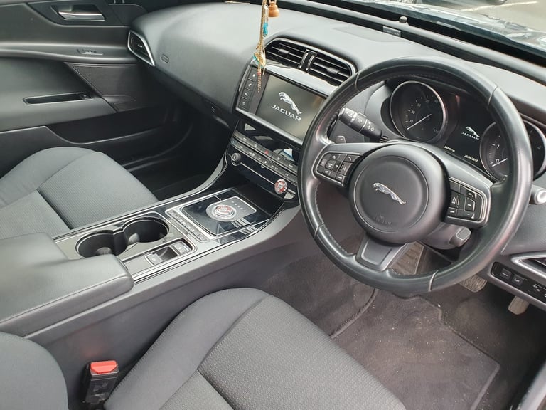 2016 Jaguar XE 2.0d SE 4dr Auto SALOON Diesel Automatic