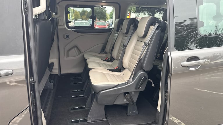 2022 Ford Tourneo Custom 2.0 EcoBlue 150ps Low Roof 8 Seater Titanium MPV DIESEL Manual
