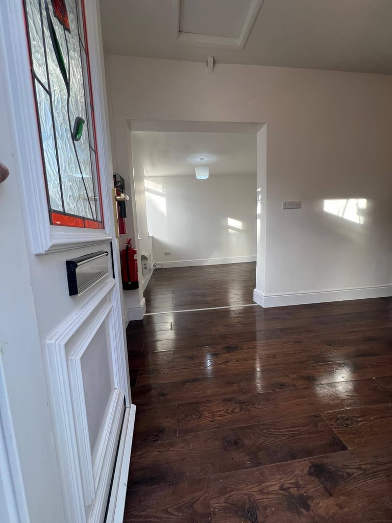 1 bed flat off Narborough Rd. £695 PCM