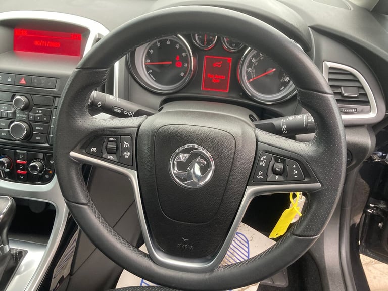 2014 Vauxhall Astra 1.6i 16V SRi 5dr Auto HATCHBACK PETROL Automatic