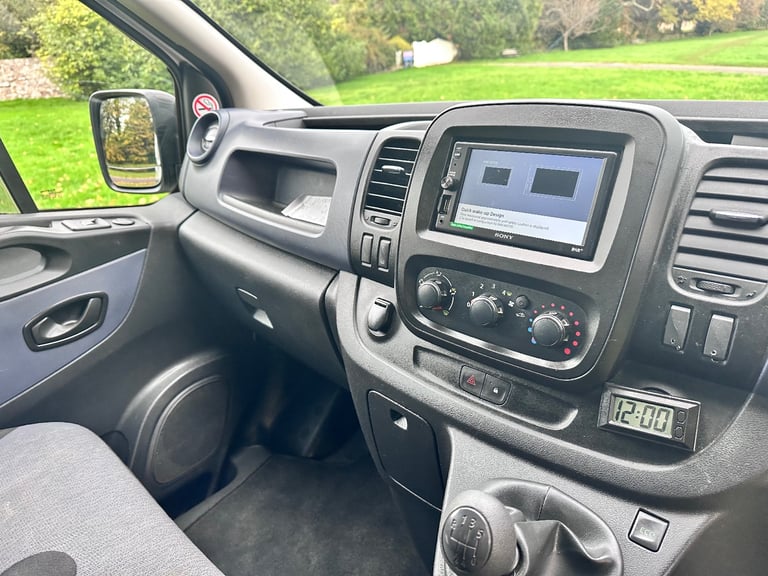 Vauxhall, VIVARO, Panel Van, 2014, Manual, 1598 (cc)