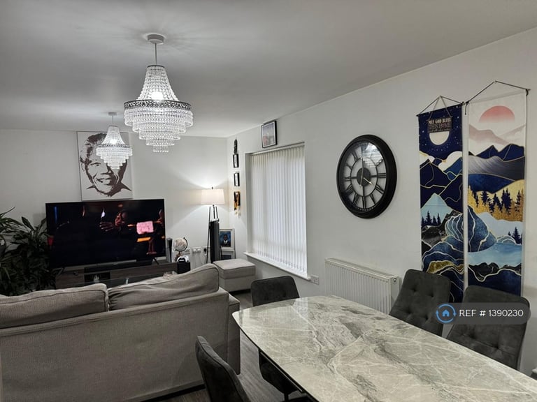 2 bedroom flat in Dakota Drive, Chatham, ME4 (2 bed) (#1390230)