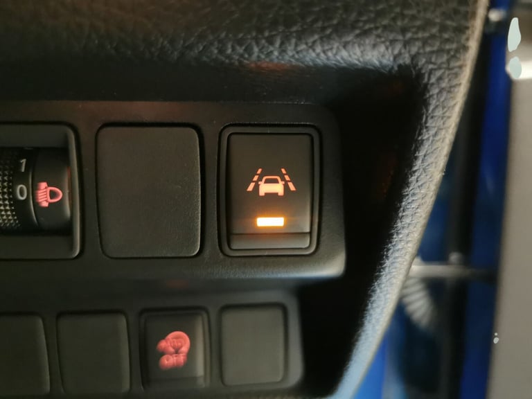 2019 Nissan Qashqai 1.3 DiG-T N-Connecta 5dr HATCHBACK PETROL Manual