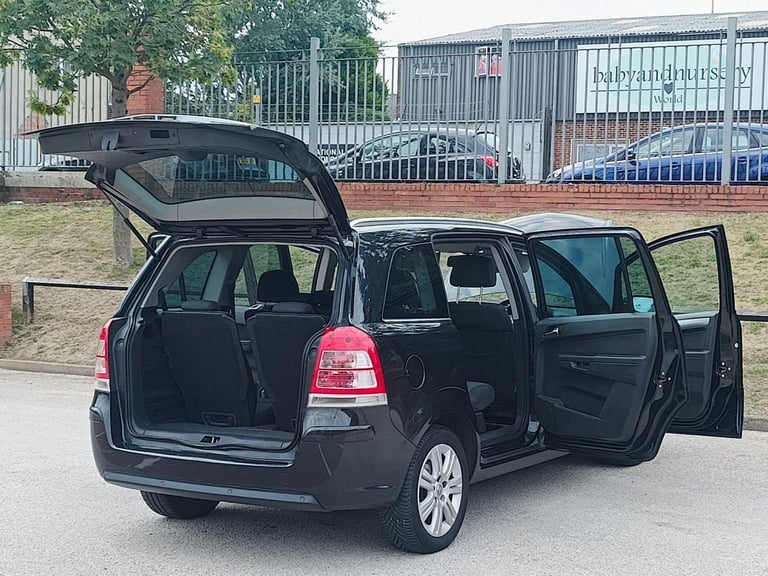 2012 Vauxhall Zafira 1.6 16V Design Euro 5 5dr (SNav) MPV Petrol Manual