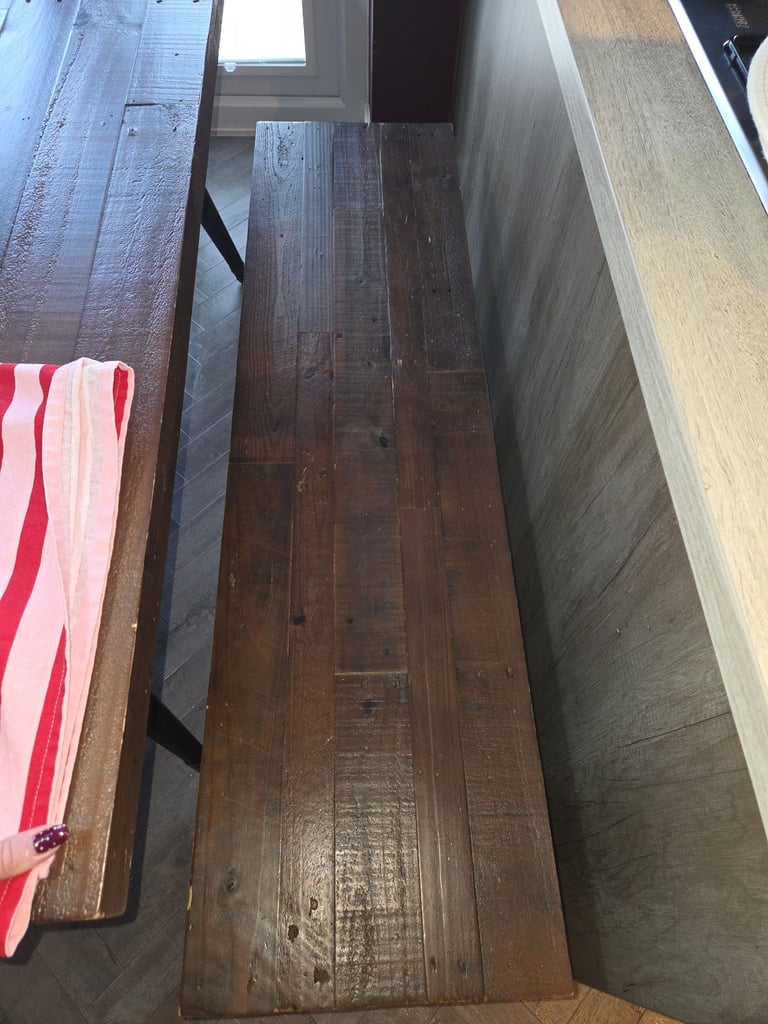 reclaimed wood dining table 