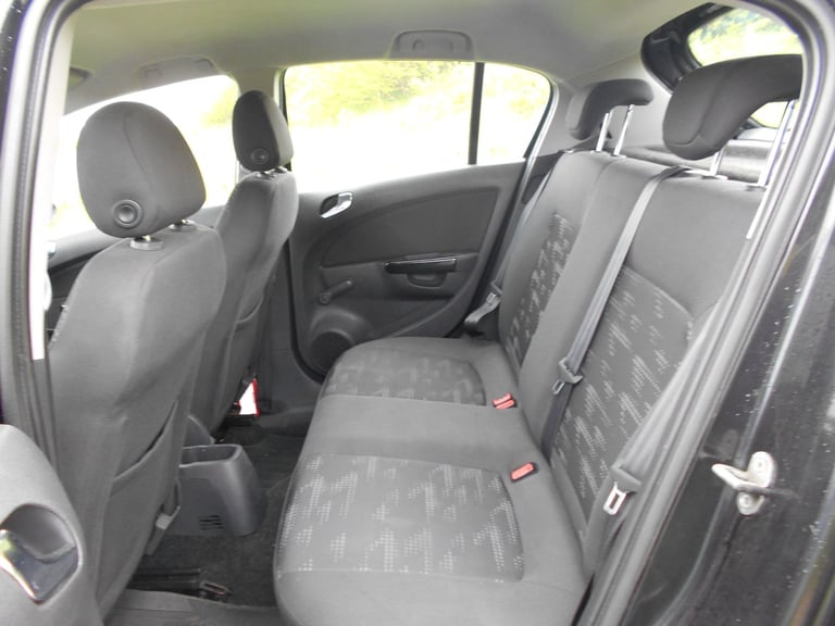 VAUXHALL CORSA 1.3 CDTI DIESEL DESIGN BLACK 2014 £35 ROAD TAX BARGAIN ONLY £2295 *LOOK* PX/DELIVERY