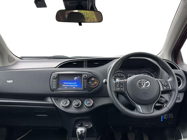  Toyota Yaris 1.5 Vvt I Y20 Bi Tone Hatchback 5dr Petrol Manual Euro 6 111 Ps