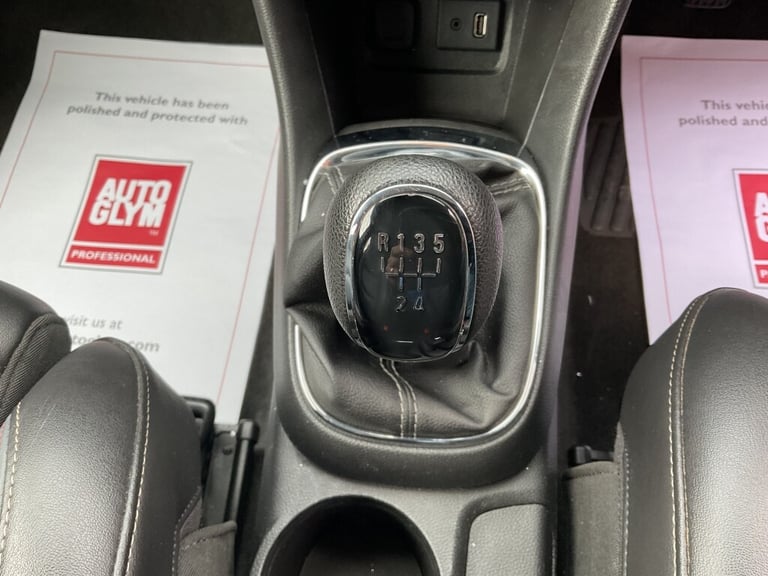 2015 Vauxhall Mokka 1.6 SE S/S 5DR Manual Hatchback Petrol Manual
