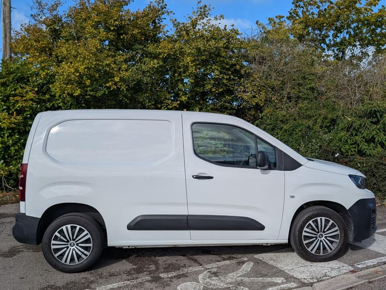 2020 Peugeot Partner 1000 1.5 BlueHDi 100 Professional Van PANEL VAN DIESEL Manual