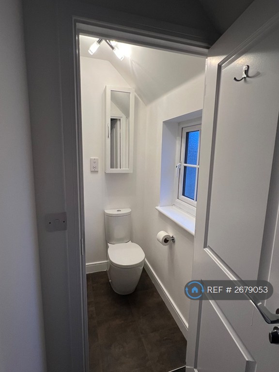 2 bedroom flat in Albion Drive, Aylesford, ME20 (2 bed) (#2679053)