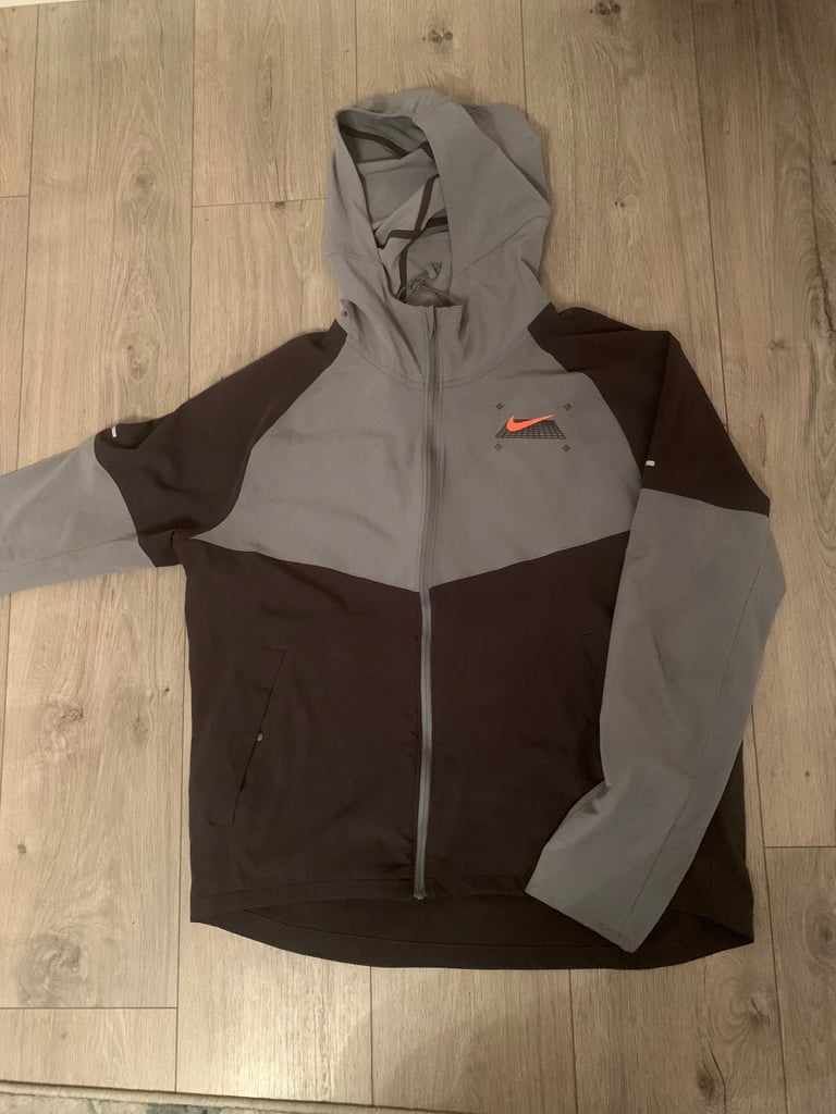 image for Nike miller jacket black and grey