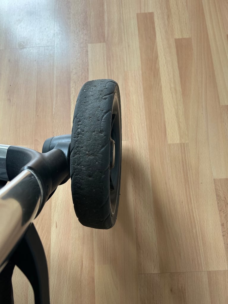 Ocaro travel system - buggy pushchair  Carry Cot